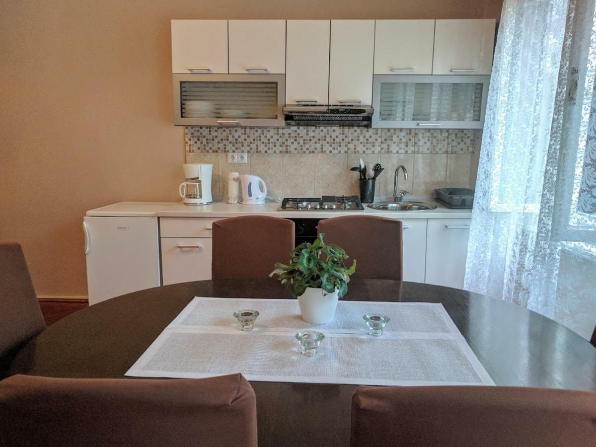 Apartman Prvi Red Do Mora Crikvenica Exteriör bild